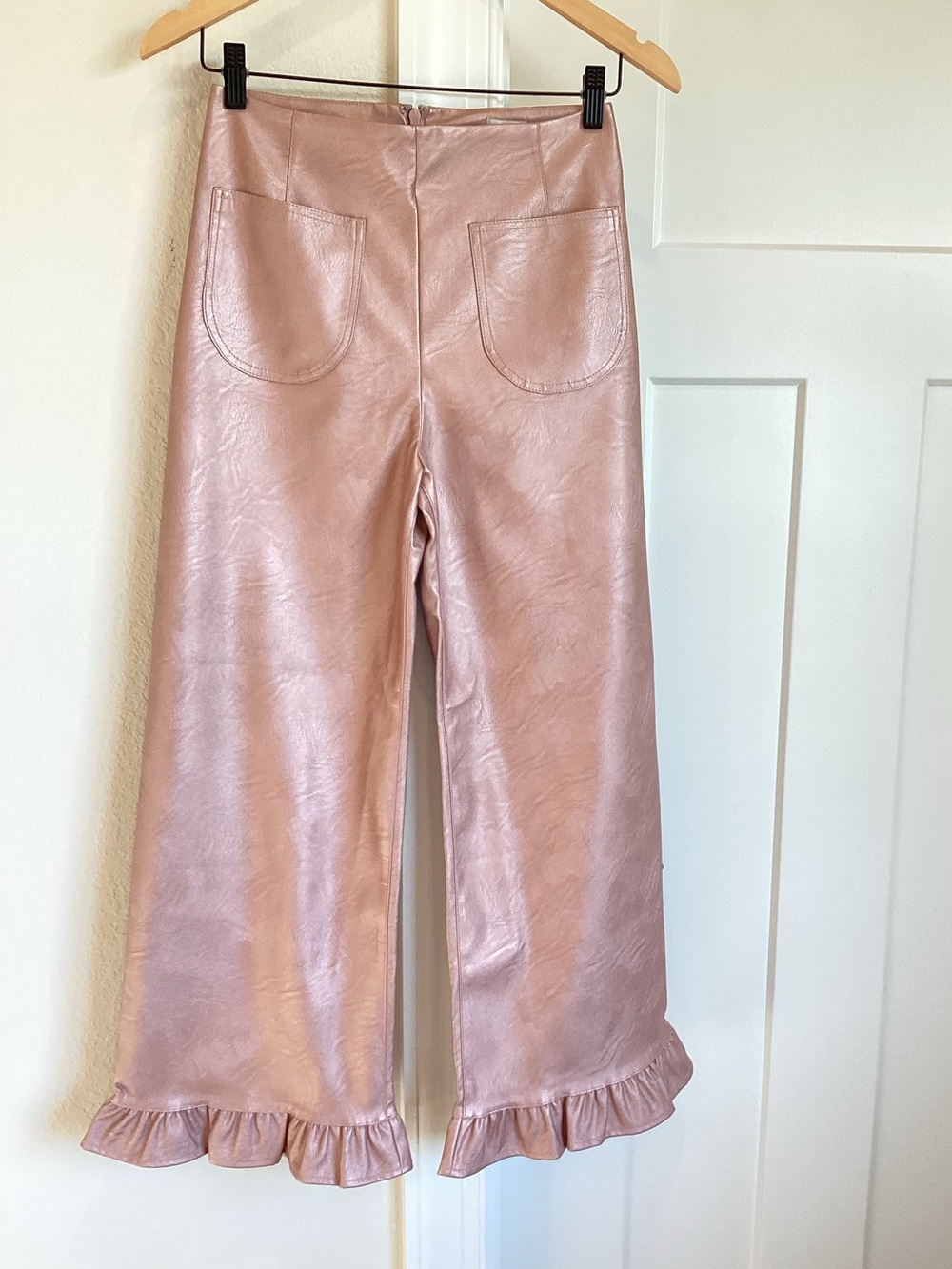Anthropologie Colette Pants Maeve Cropped Wide Leg Ruffle Faux Leather New 26 - Picture 4 of 10